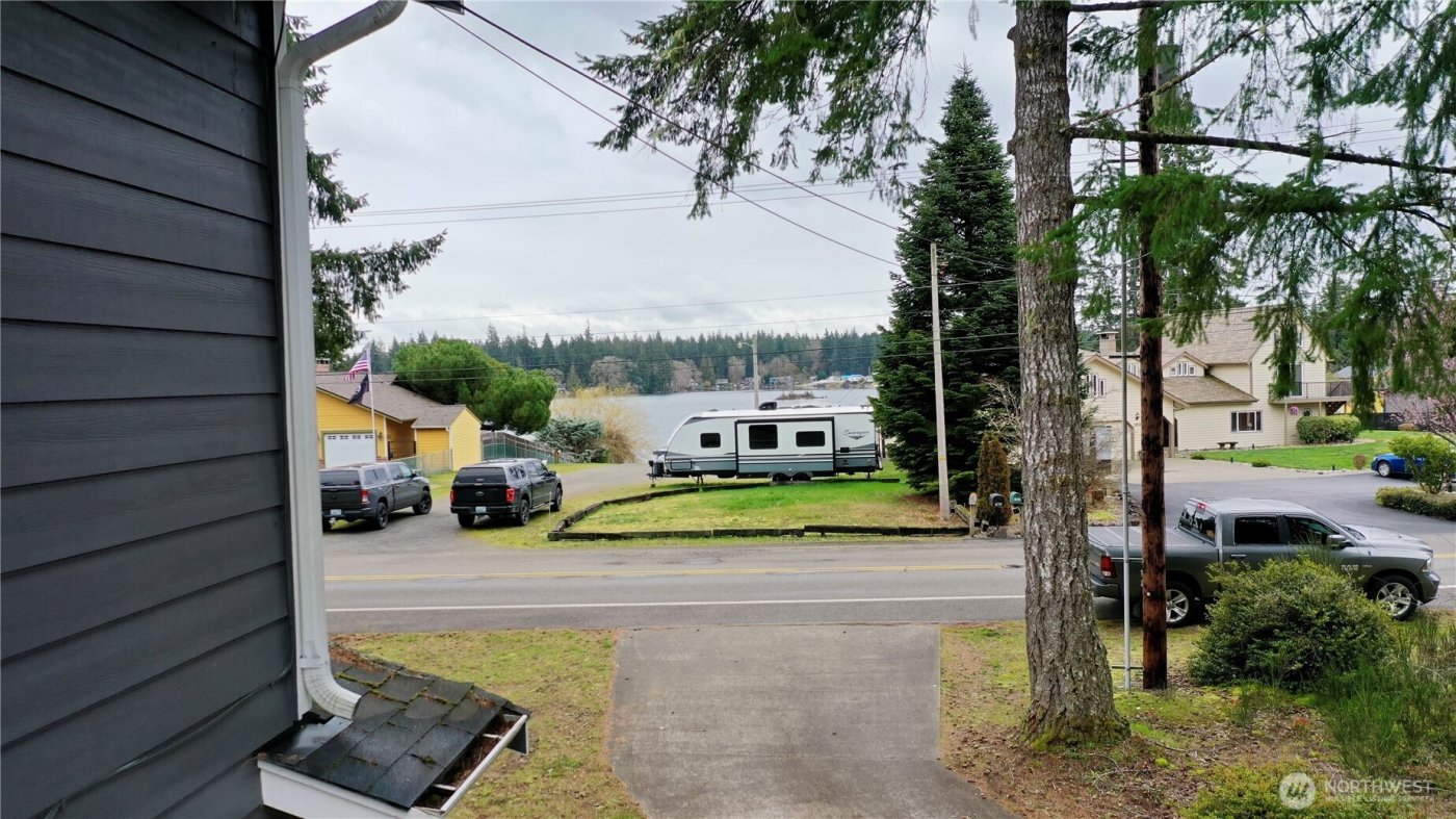 1311 E Island Lake Drive , Shelton, WA 98584