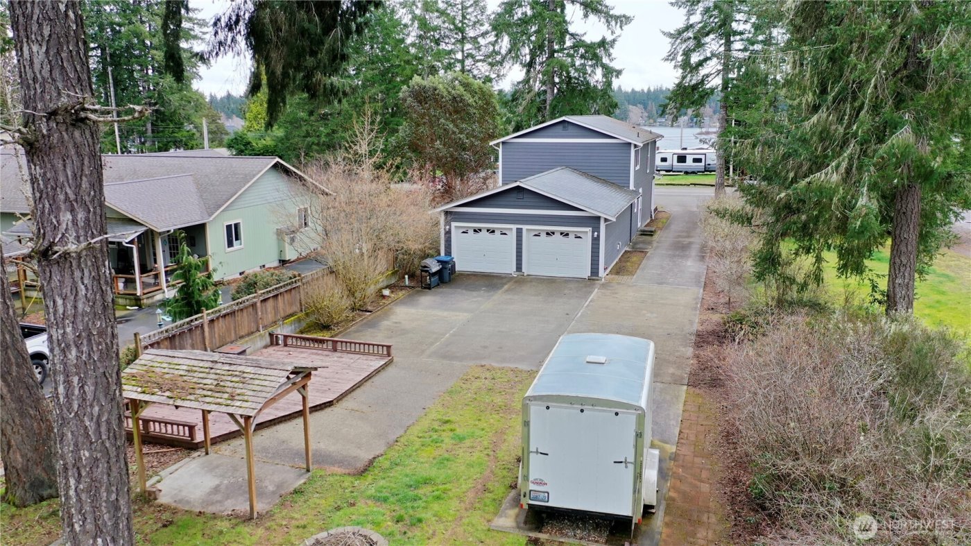 1311 E Island Lake Drive , Shelton, WA 98584