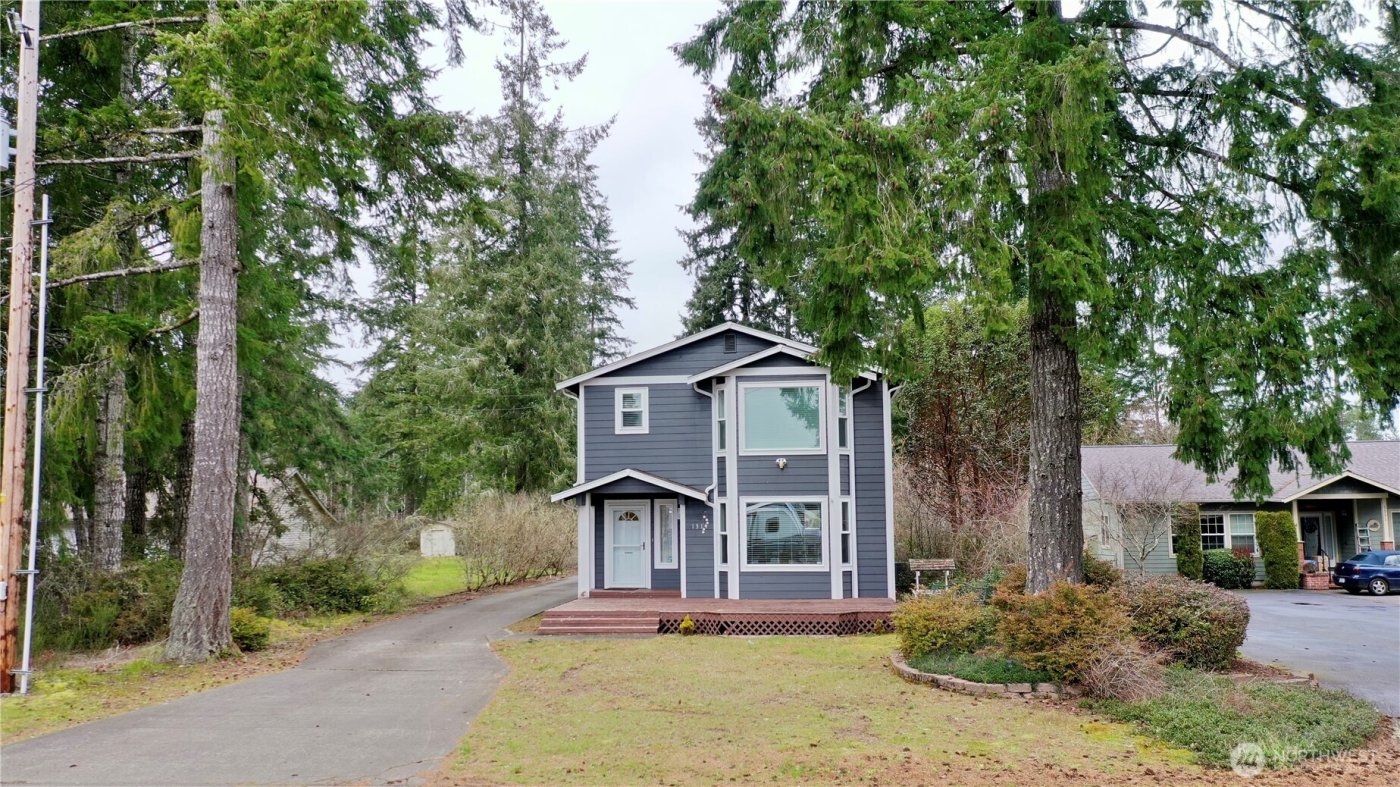1311 E Island Lake Drive , Shelton, WA 98584