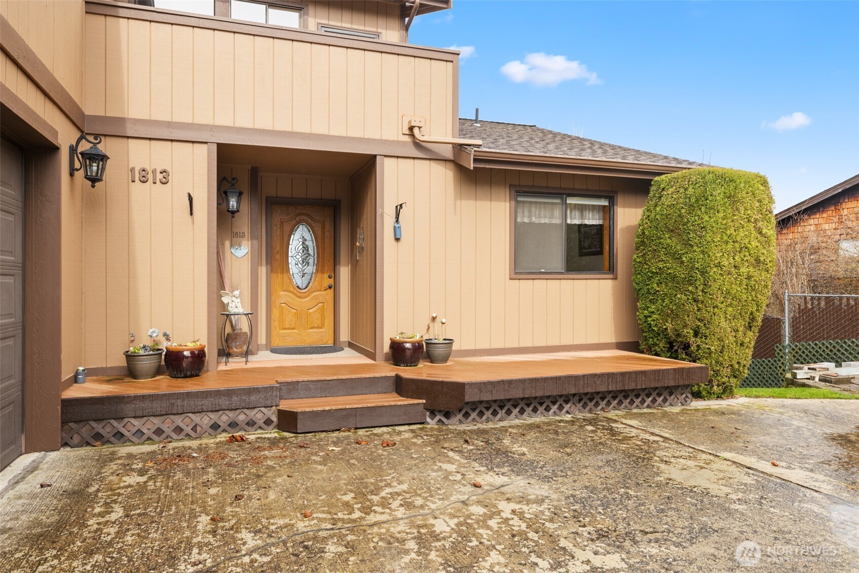 1813 E 3rd Street , Port Angeles, WA 98362