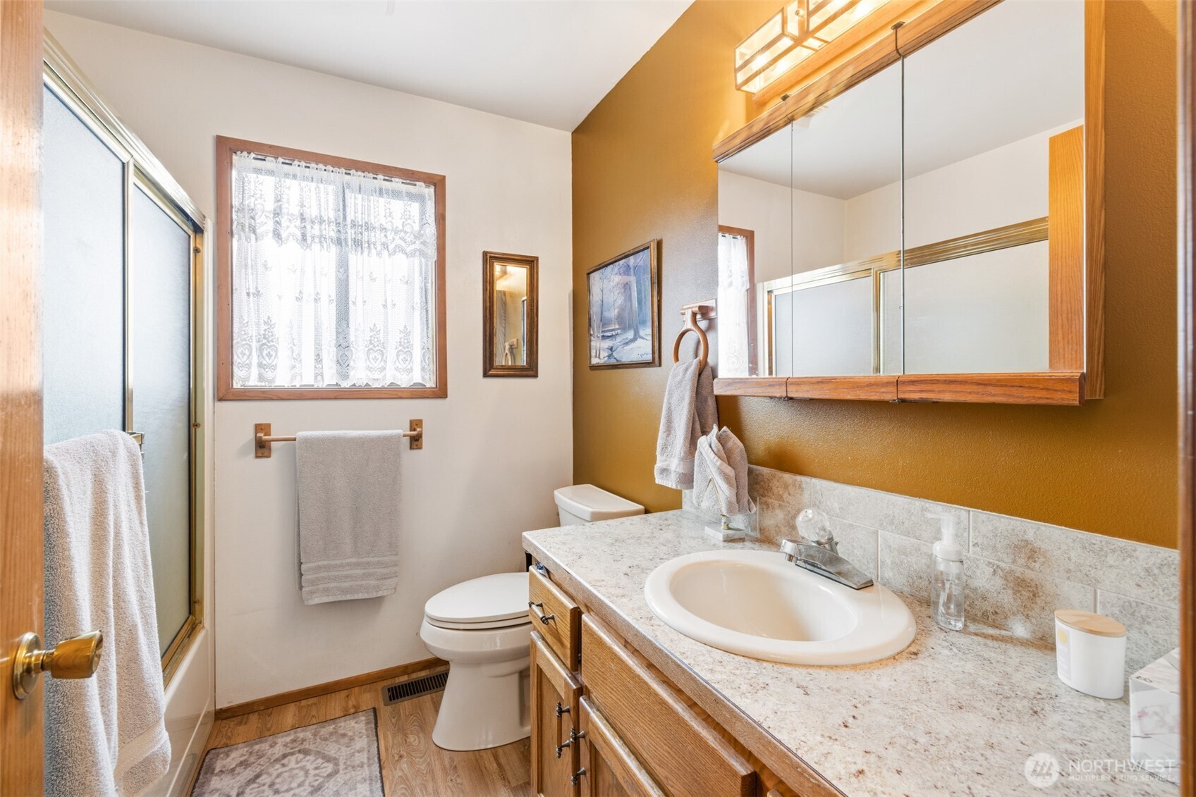 1813 E 3rd Street , Port Angeles, WA 98362