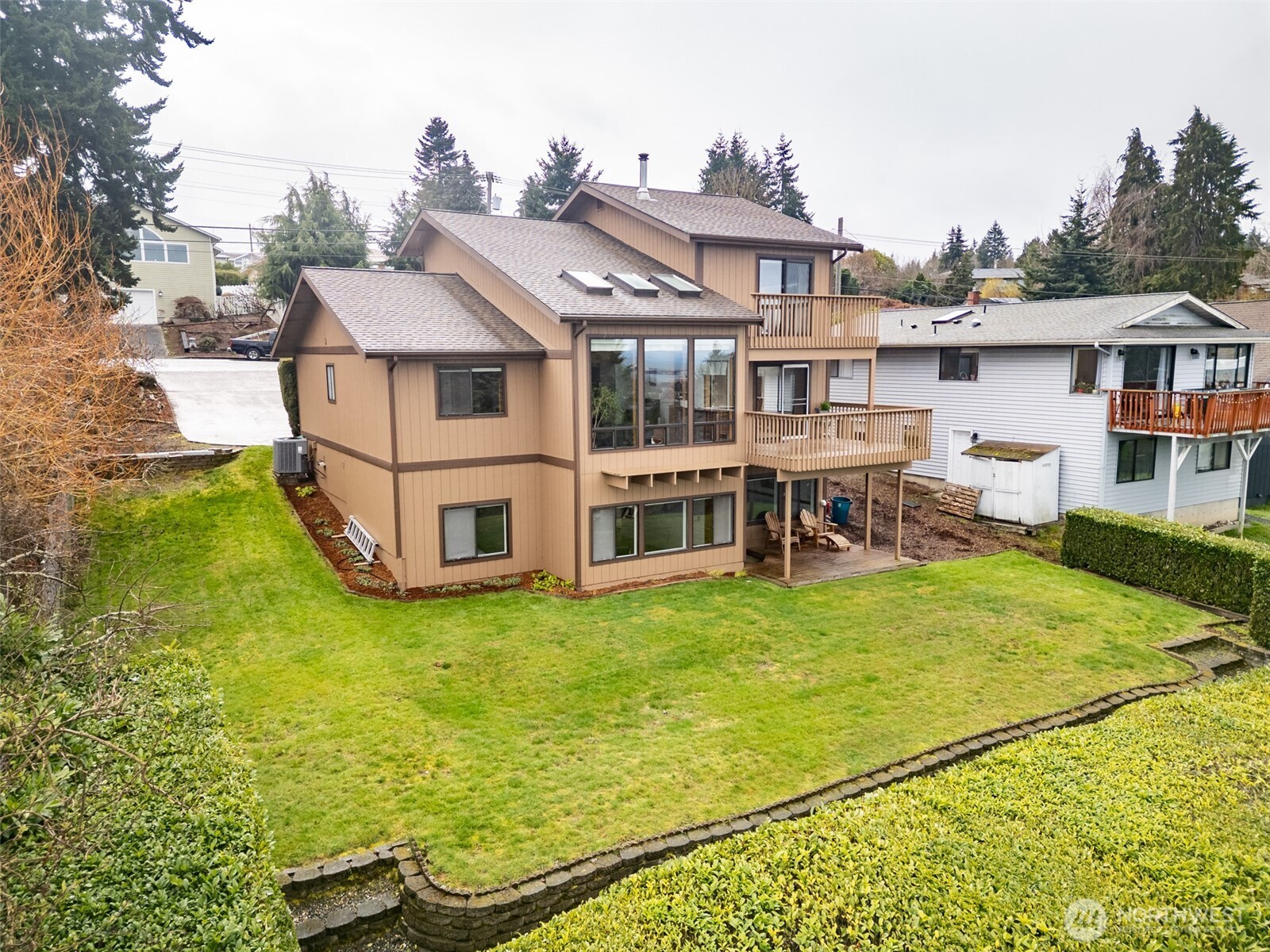 1813 E 3rd Street , Port Angeles, WA 98362