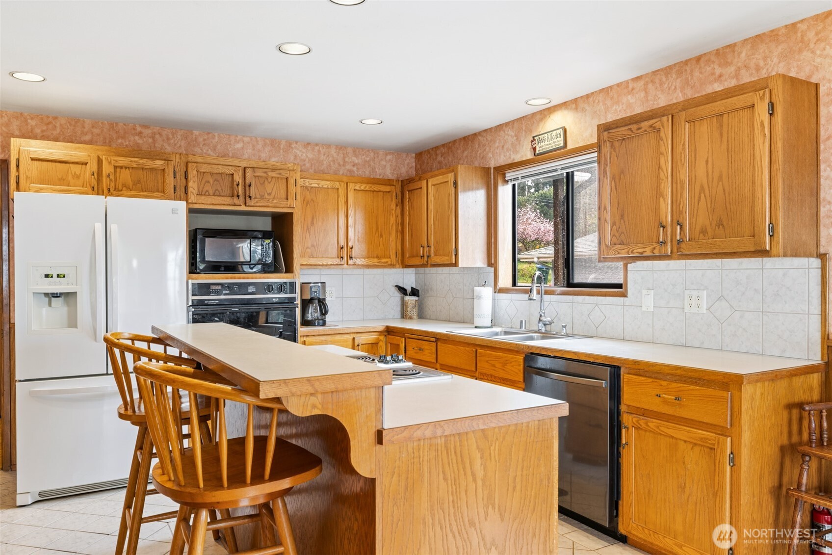 1813 E 3rd Street , Port Angeles, WA 98362