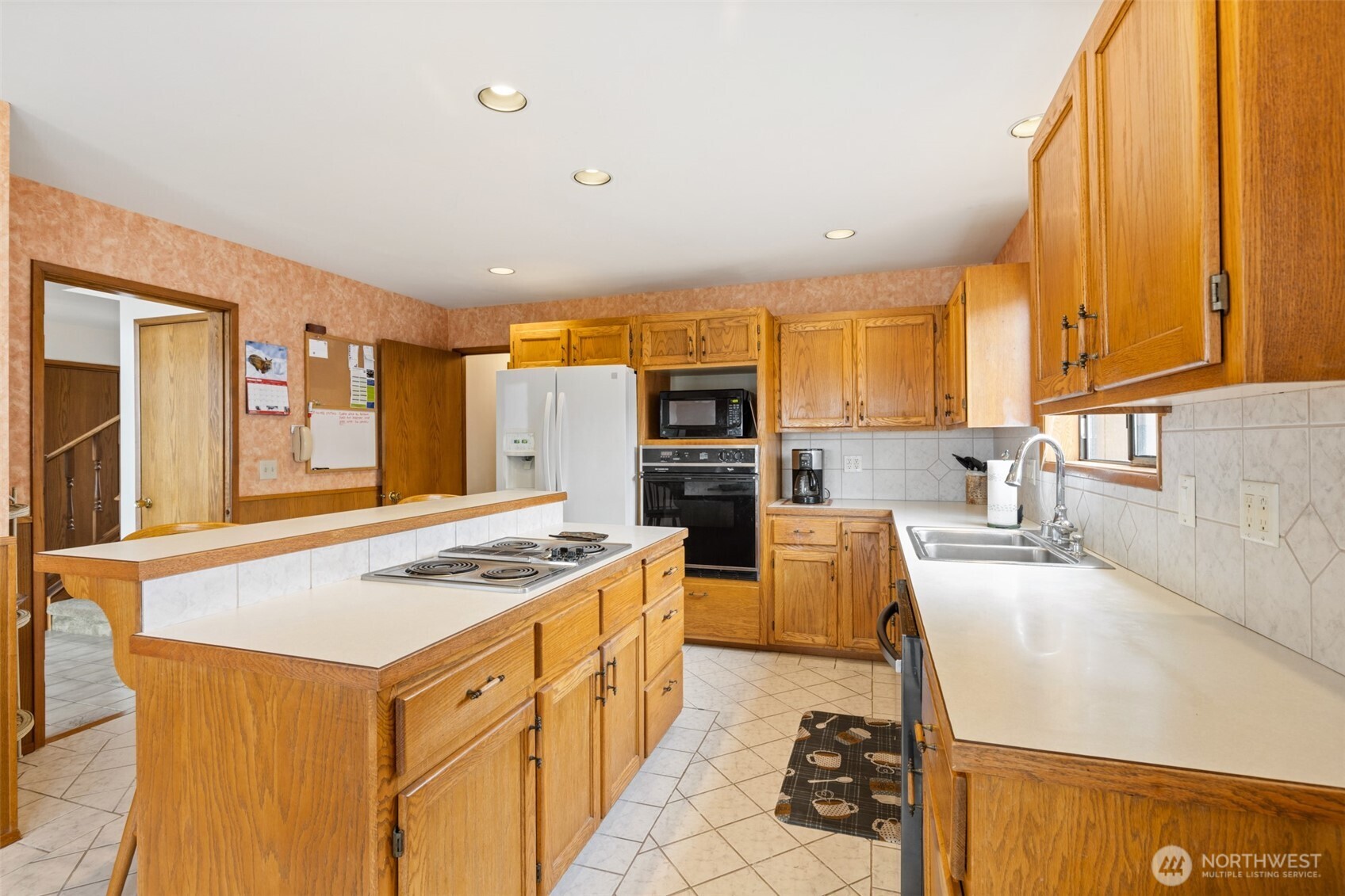 1813 E 3rd Street , Port Angeles, WA 98362