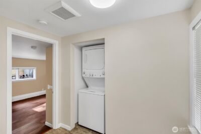 13722 Interlake Avenue N, Seattle, WA 98133 - Photo 16