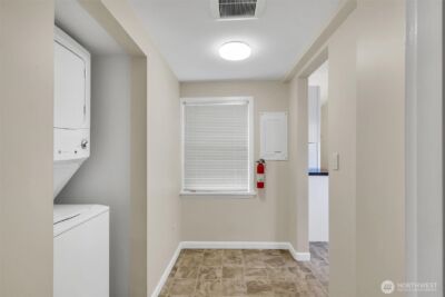 13722 Interlake Avenue N, Seattle, WA 98133 - Photo 17