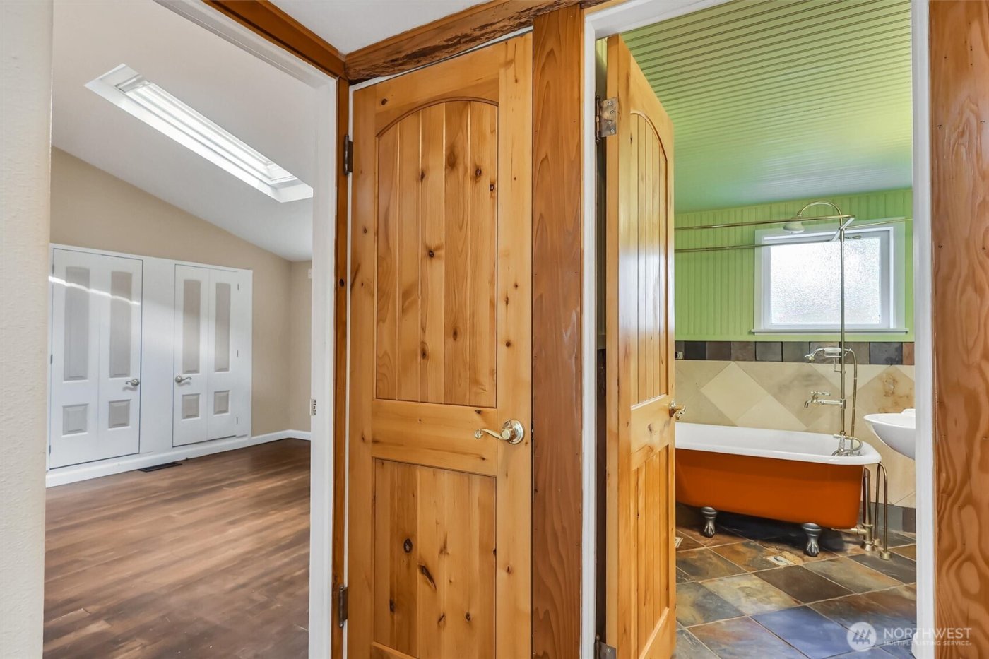 13722 Interlake Avenue N, Seattle, WA 98133