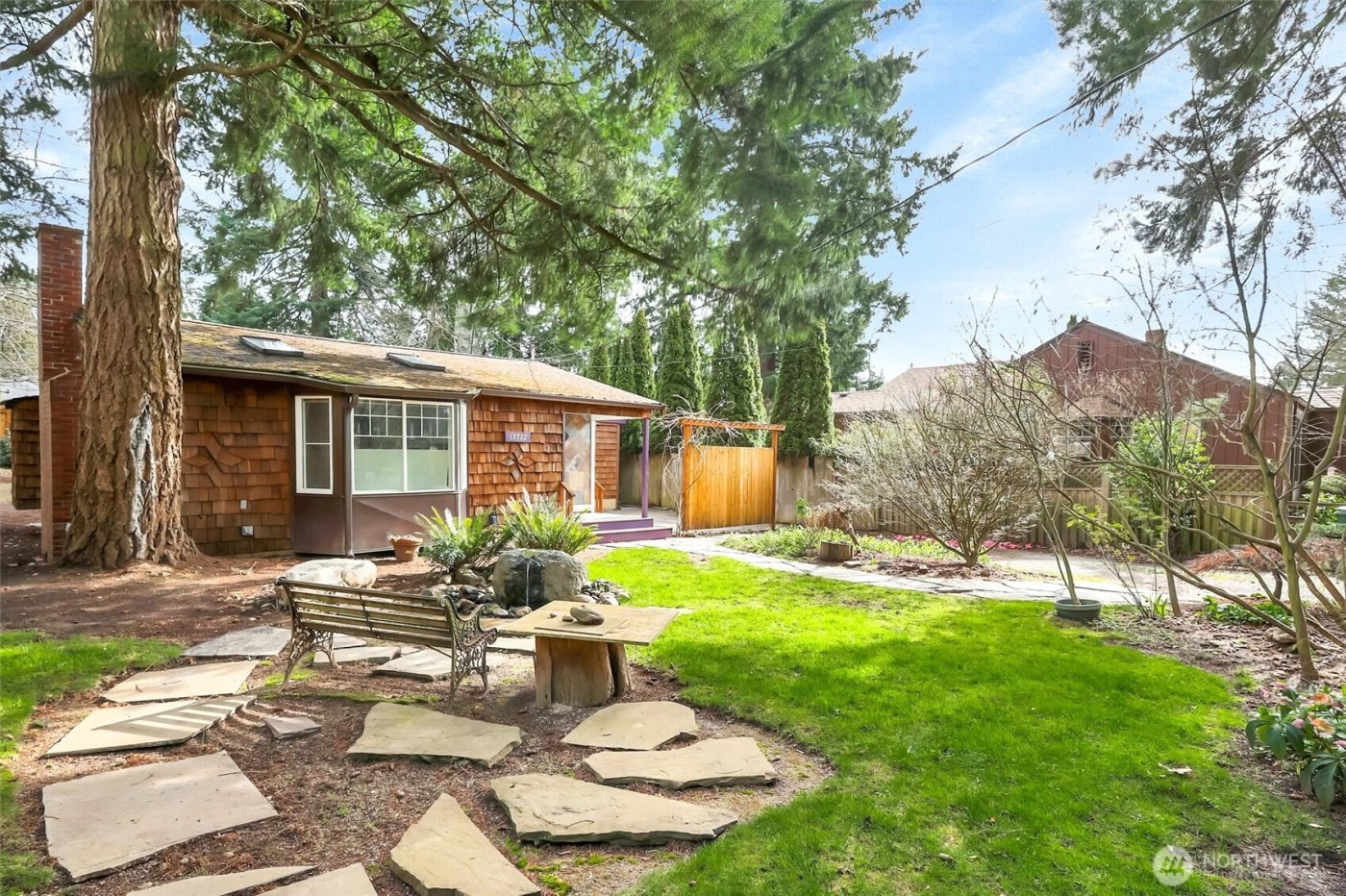 13722 Interlake Avenue N, Seattle, WA 98133