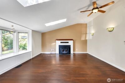 13722 Interlake Avenue N, Seattle, WA 98133 - Photo 4