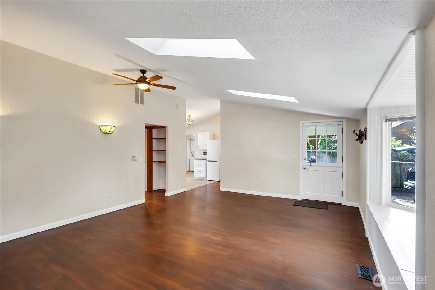 13722 Interlake Avenue N, Seattle, WA 98133