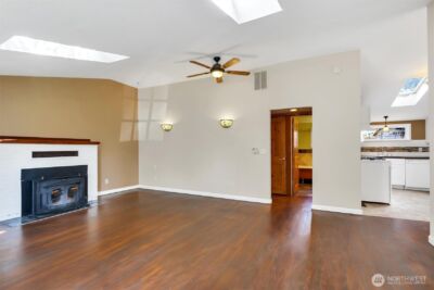 13722 Interlake Avenue N, Seattle, WA 98133 - Photo 9