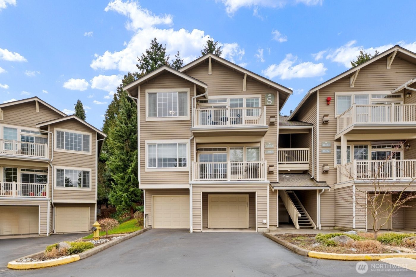 18560 NE 57th Street , Redmond, WA 98052