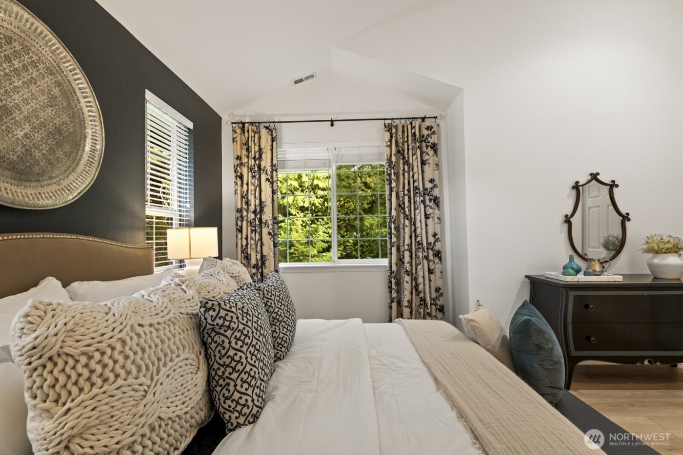 18560 NE 57th Street , Redmond, WA 98052