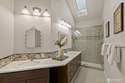 18560 NE 57th Street , Redmond, WA 98052 - Photo 16