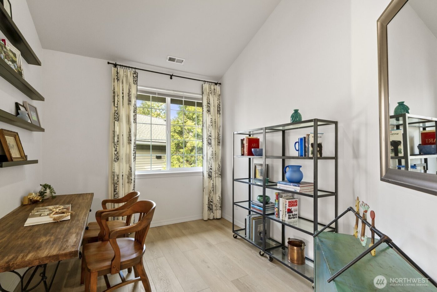 18560 NE 57th Street , Redmond, WA 98052