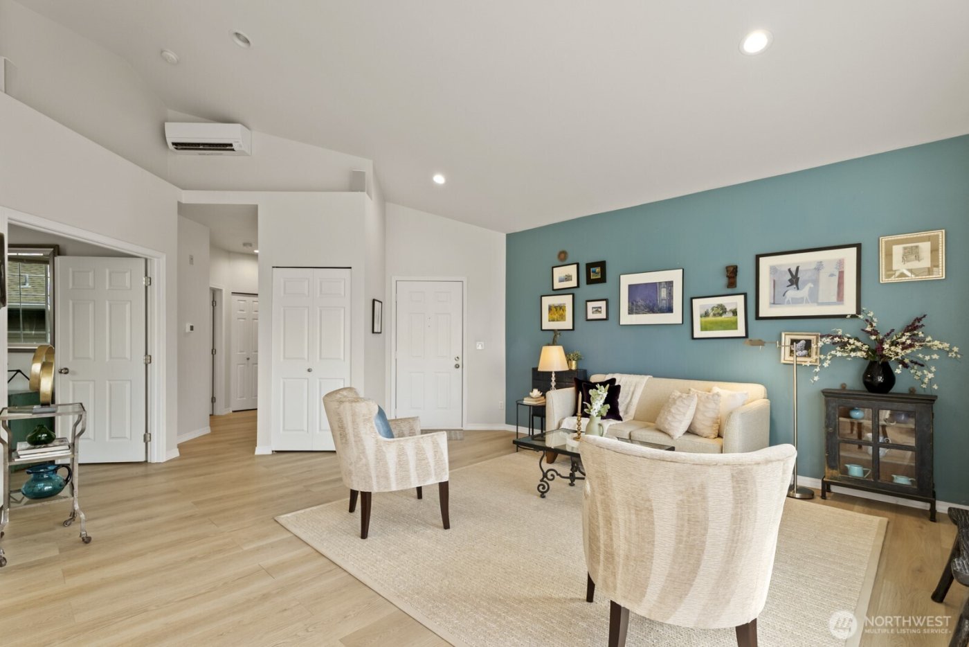 18560 NE 57th Street , Redmond, WA 98052