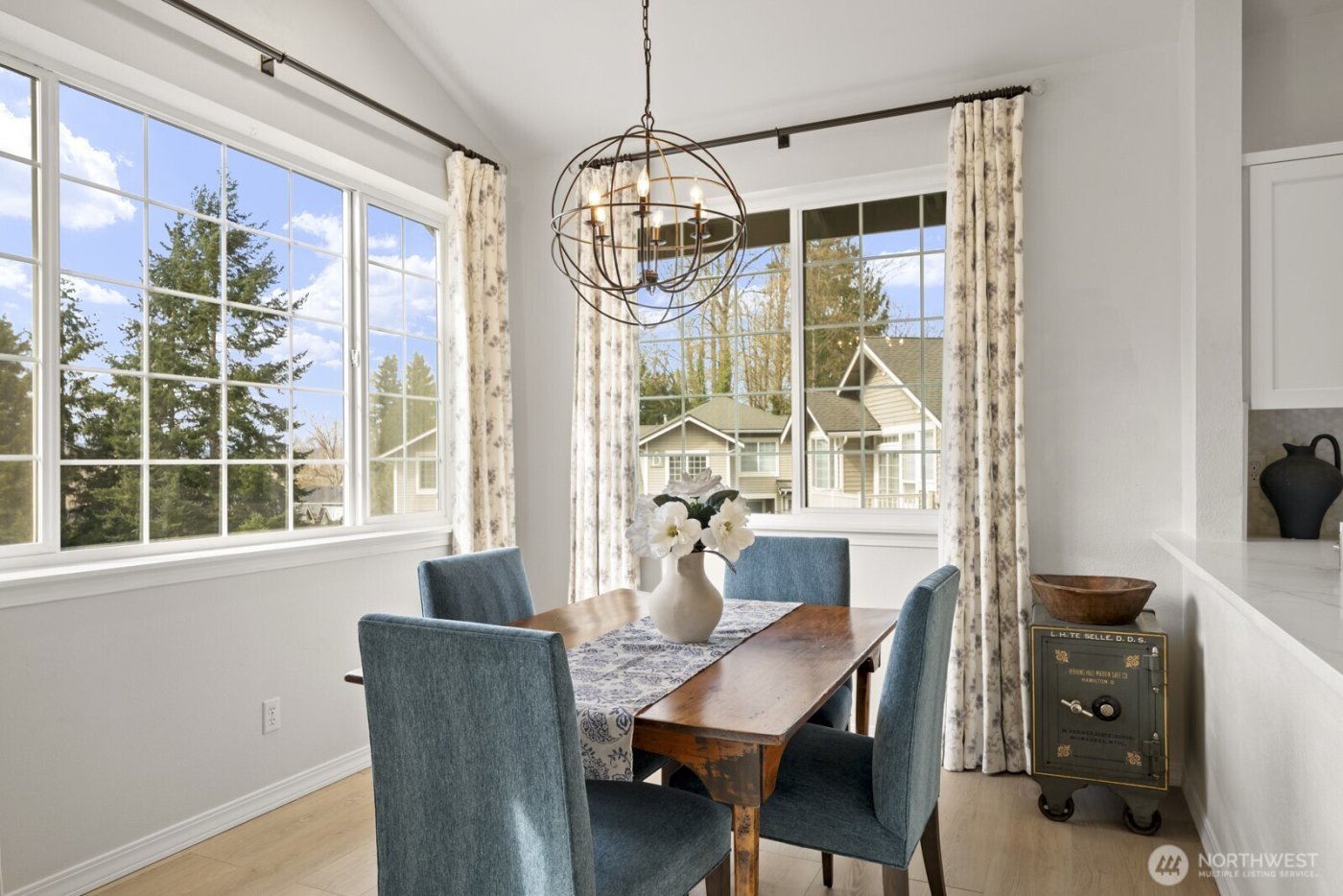 18560 NE 57th Street , Redmond, WA 98052