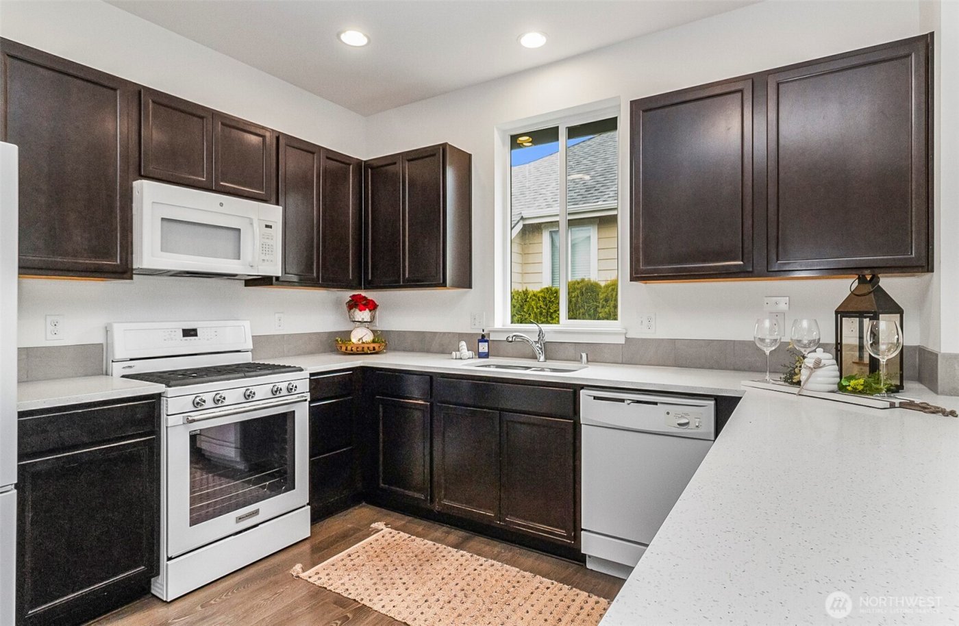 3112 Loch Ness Loop , Mount Vernon, WA 98273