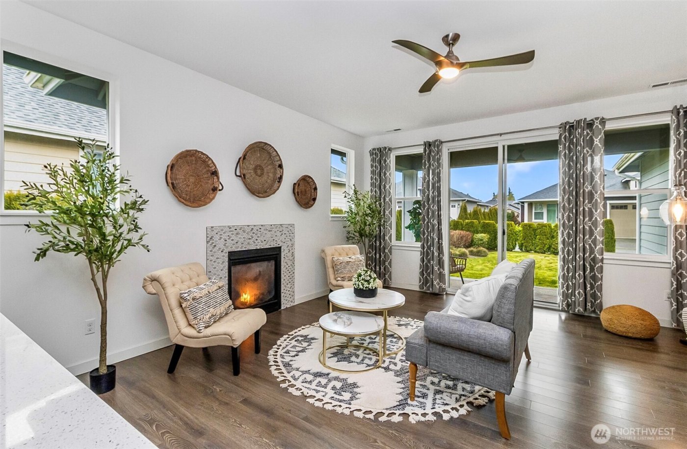 3112 Loch Ness Loop , Mount Vernon, WA 98273