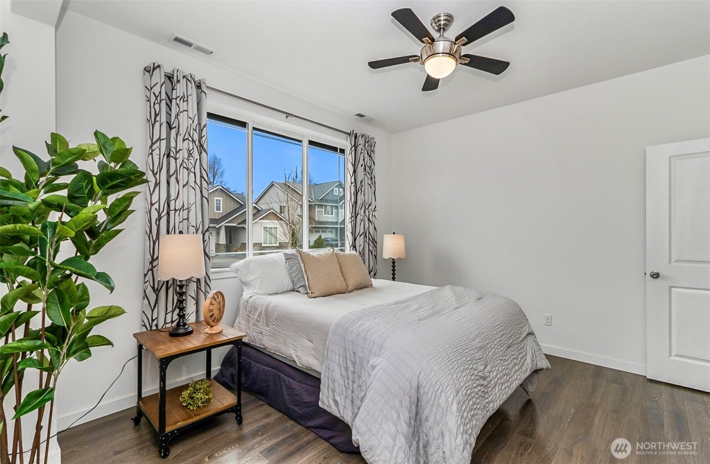 3112 Loch Ness Loop , Mount Vernon, WA 98273