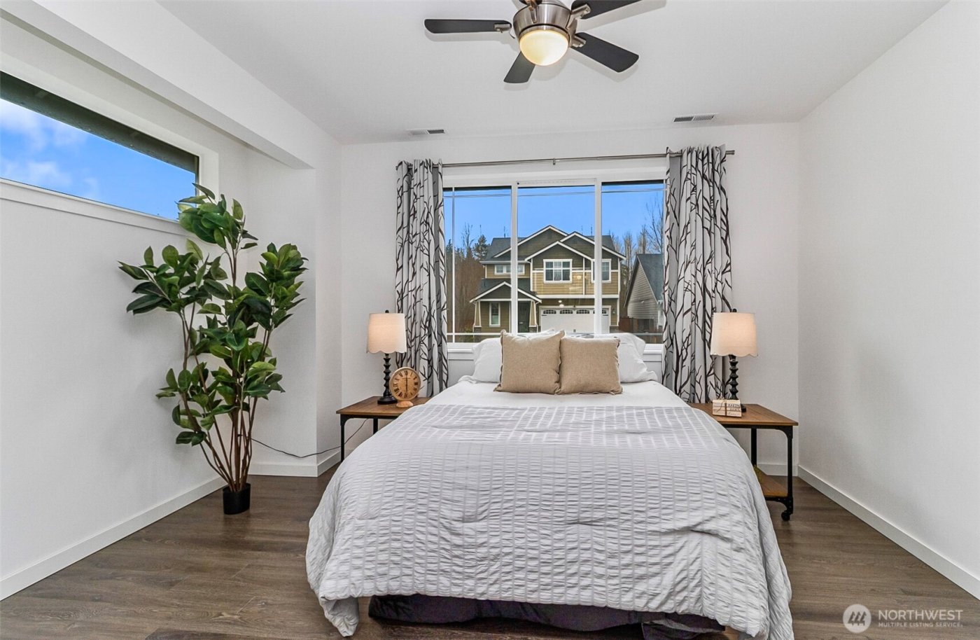 3112 Loch Ness Loop , Mount Vernon, WA 98273