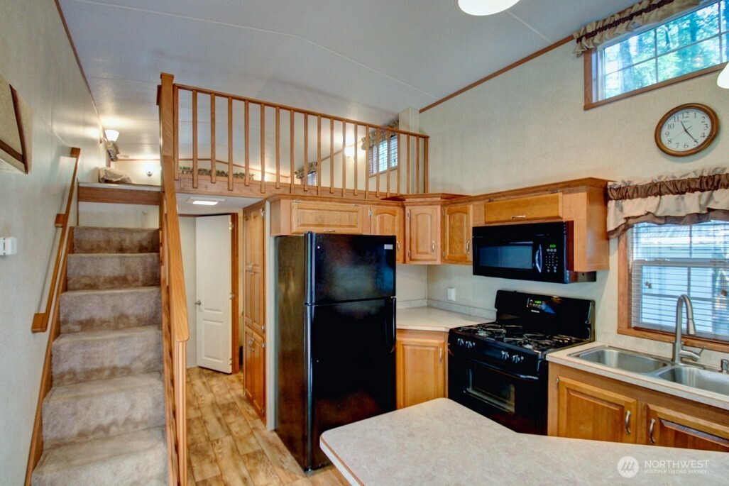 25 Drial Loop , Deming, WA 98244