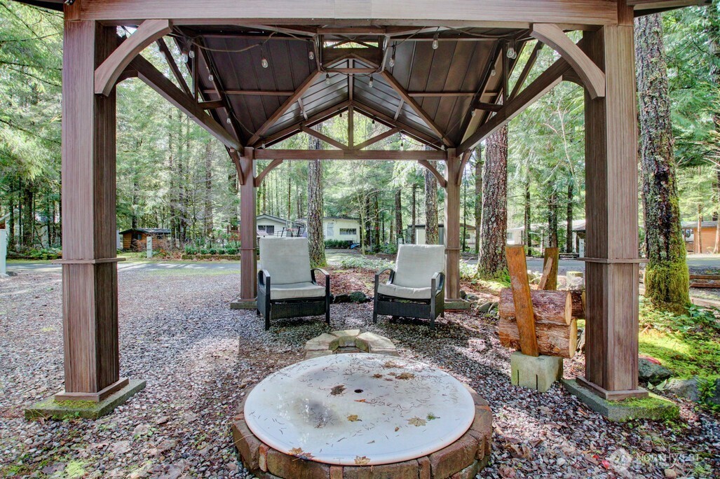 25 Drial Loop , Deming, WA 98244