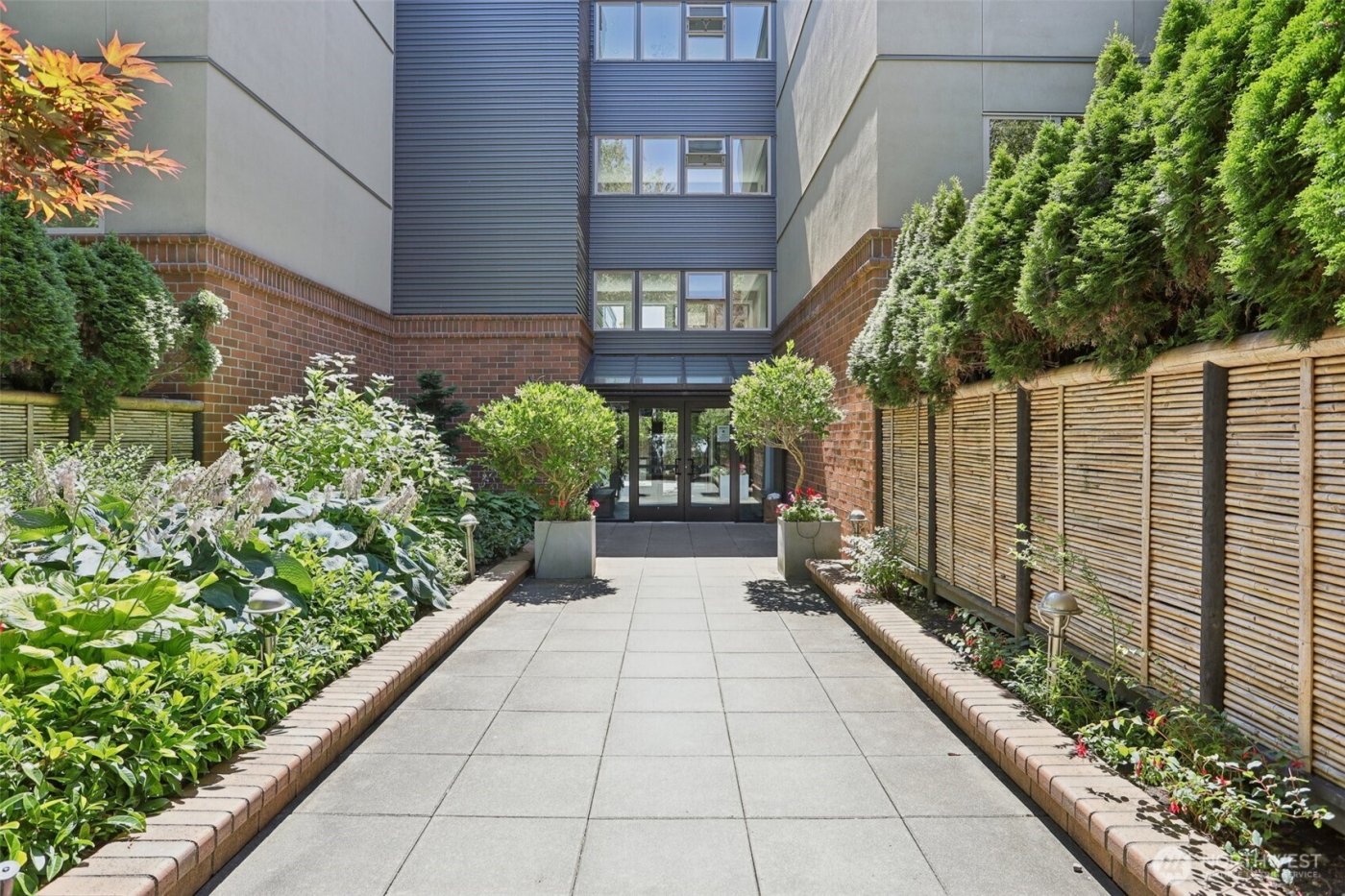 275 W Roy Street #114, Seattle, WA 98119