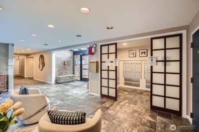 275 W Roy Street #114, Seattle, WA 98119 - Photo 22