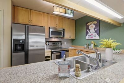 275 W Roy Street #114, Seattle, WA 98119 - Photo 10