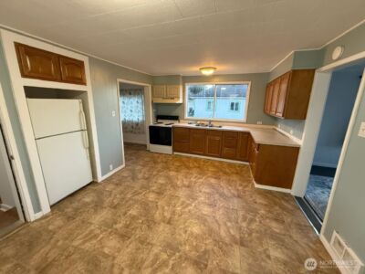 1132 Fowler Street , Raymond, WA 98577 - Photo 4