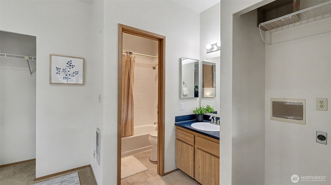 2600 NW 56th Street #3, Seattle, WA 98107