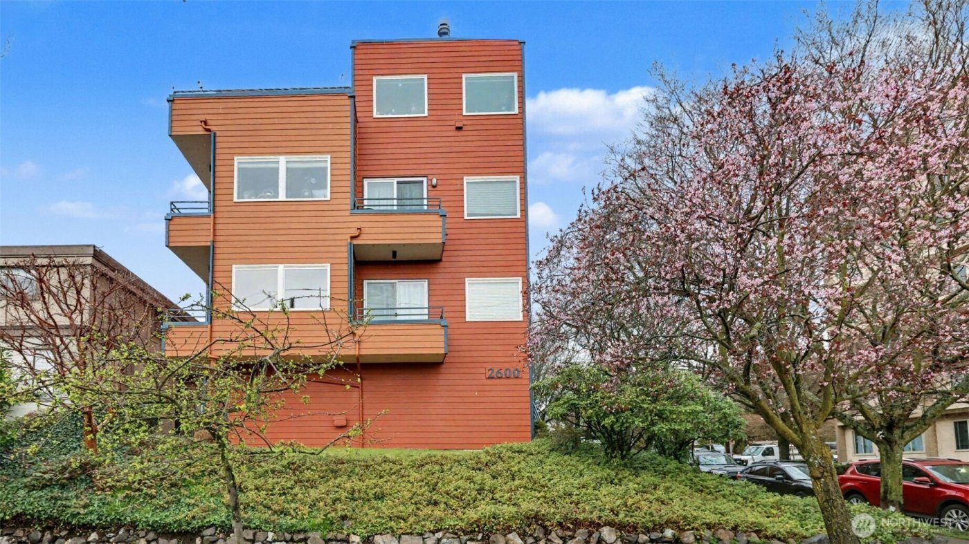 2600 NW 56th Street #3, Seattle, WA 98107