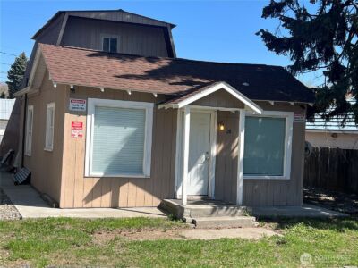 28 N Fir St , Omak, WA 98841
