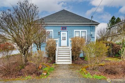 656 Davidson Avenue , Woodland, WA 98674