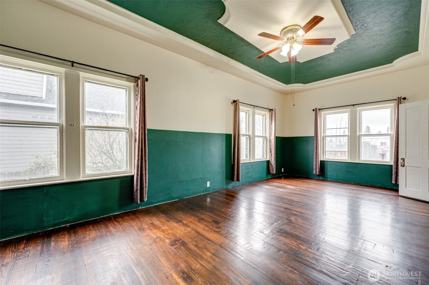 656 Davidson Avenue , Woodland, WA 98674