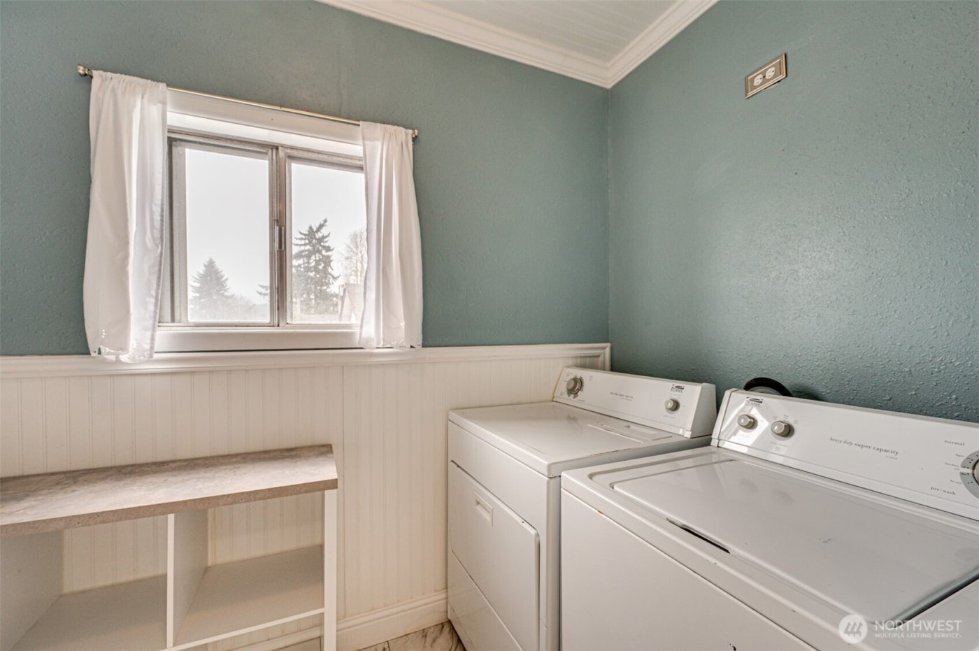 656 Davidson Avenue , Woodland, WA 98674