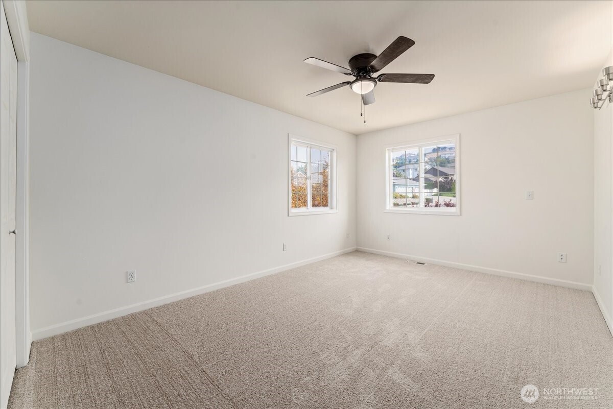 1653 Holly Lane , East Wenatchee, WA 98802