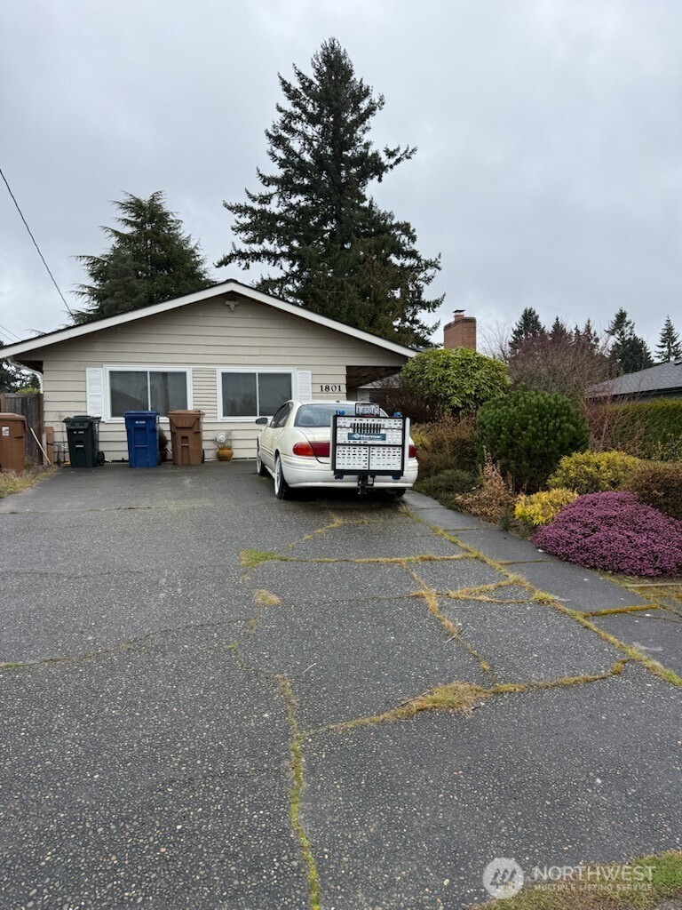 1801 N Mildred Street , Tacoma, WA 98406
