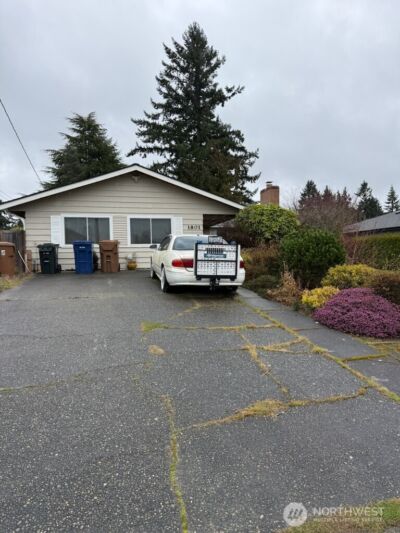 1801 N Mildred Street , Tacoma, WA 98406 - Photo 2