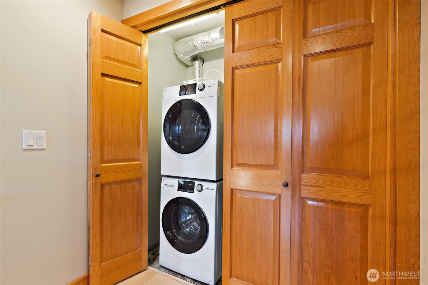 3824 Evanston Avenue N #6, Seattle, WA 98103