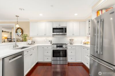 2100 Thorndyke Avenue W #101, Seattle, WA 98199 - Photo 16