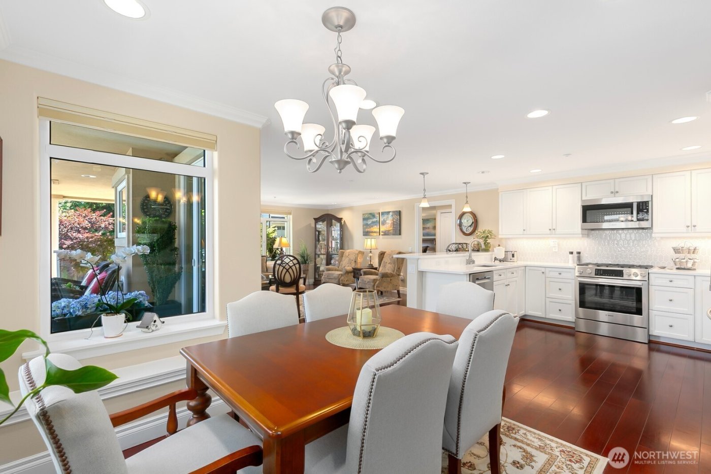 2100 Thorndyke Avenue W #101, Seattle, WA 98199