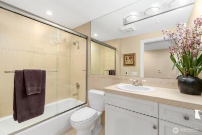 2100 Thorndyke Avenue W #101, Seattle, WA 98199 - Photo 28