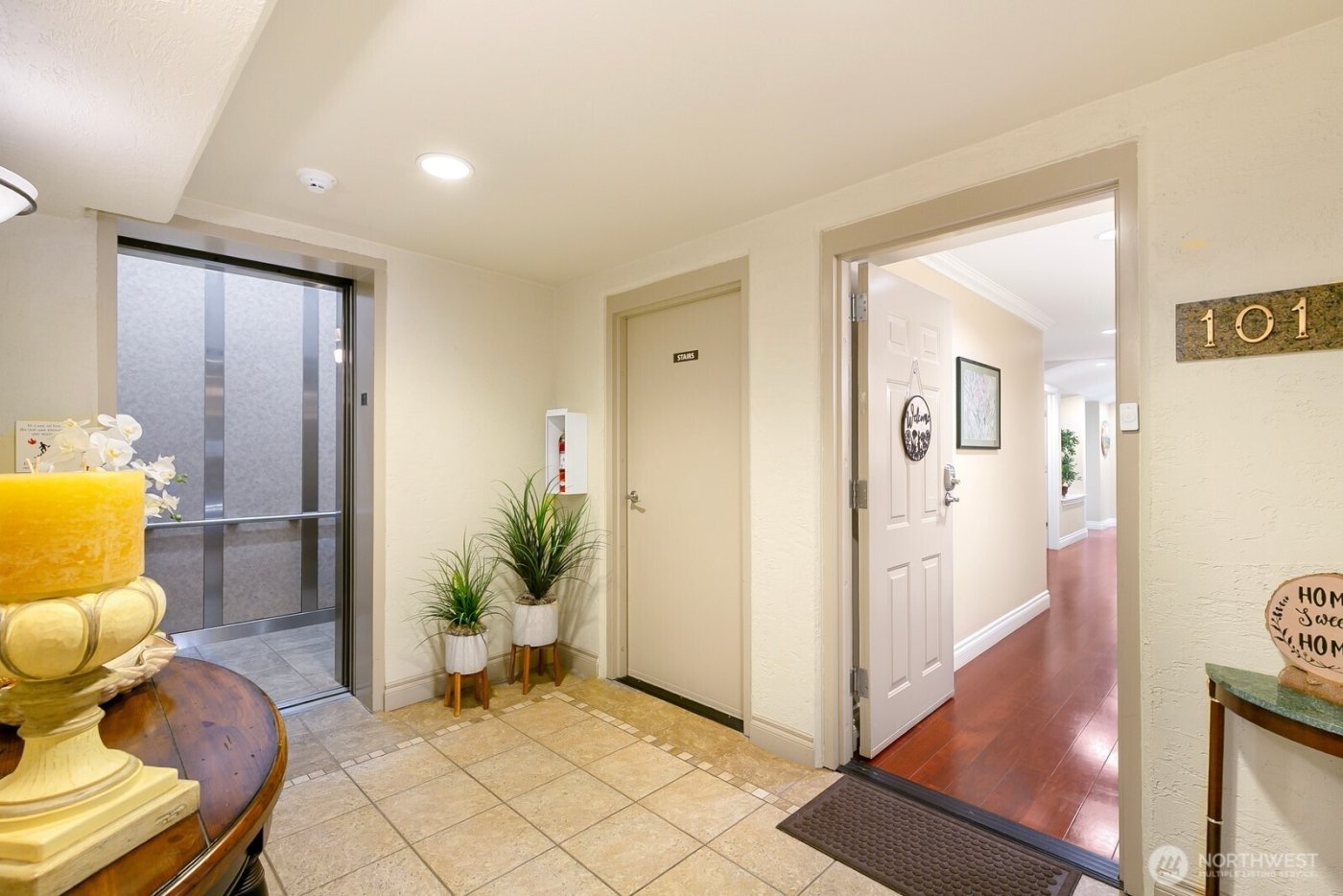 2100 Thorndyke Avenue W #101, Seattle, WA 98199