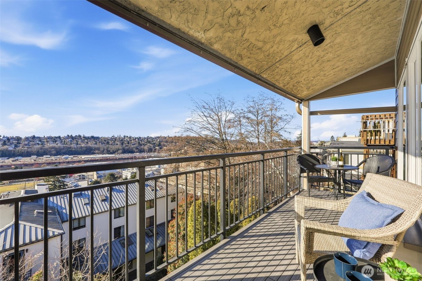 1965 12th Avenue W #403, Seattle, WA 98119