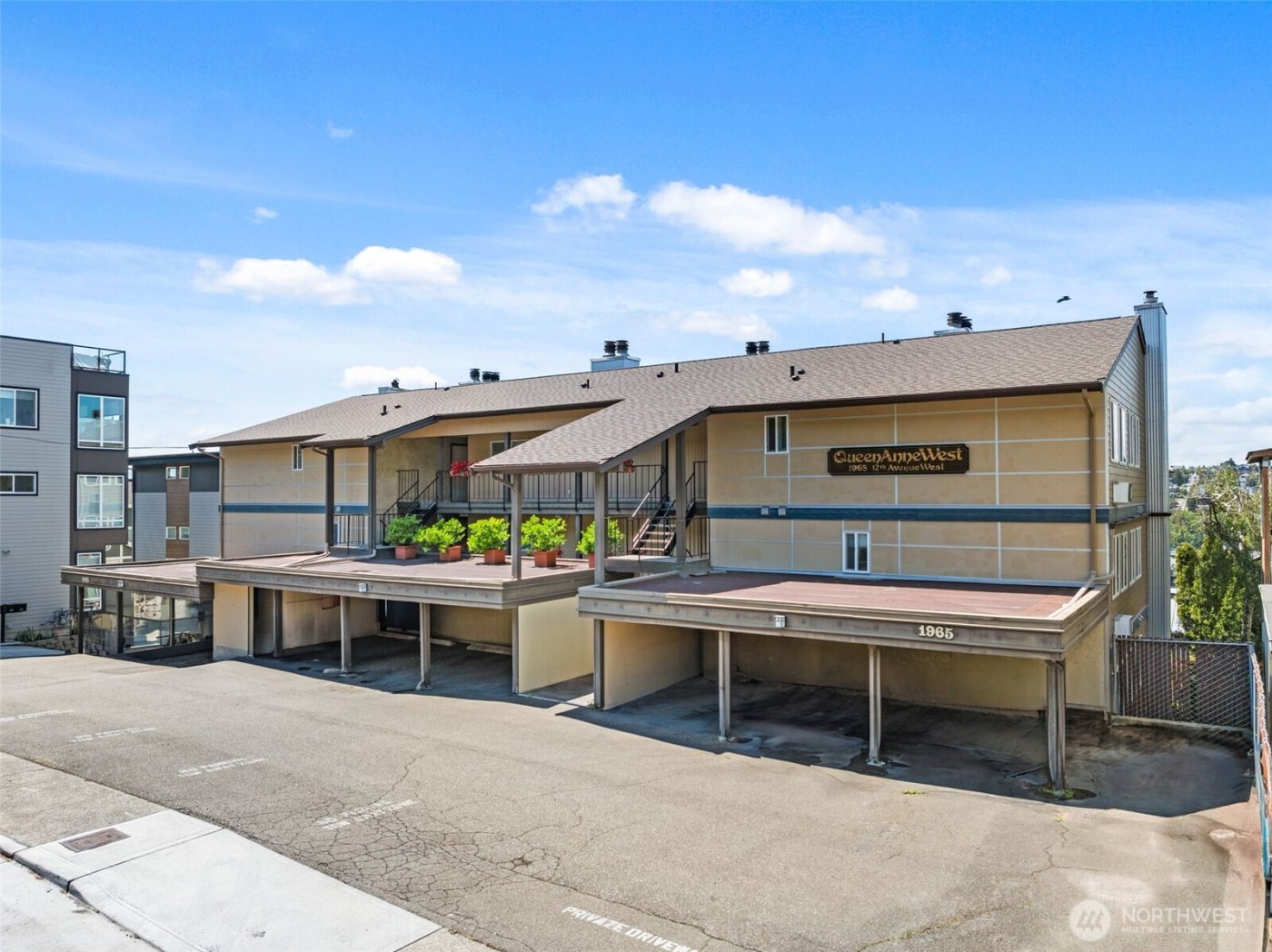 1965 12th Avenue W #403, Seattle, WA 98119