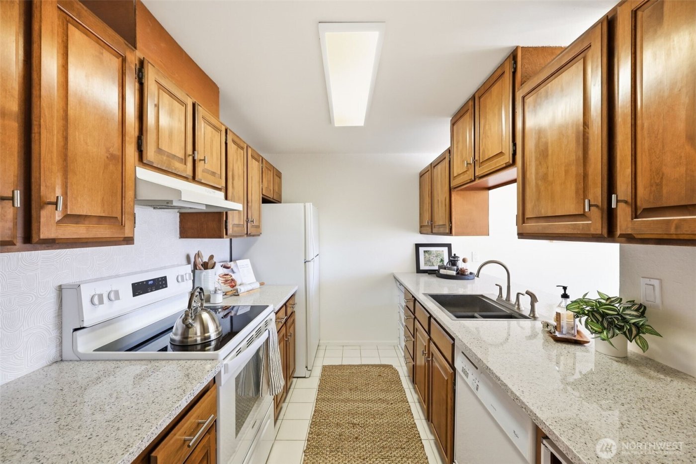 1965 12th Avenue W #403, Seattle, WA 98119