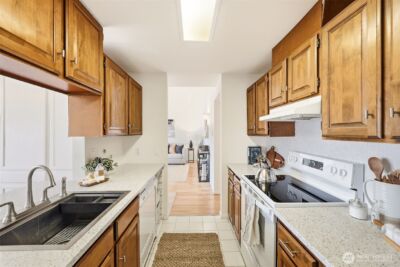 1965 12th Avenue W #403, Seattle, WA 98119 - Photo 5