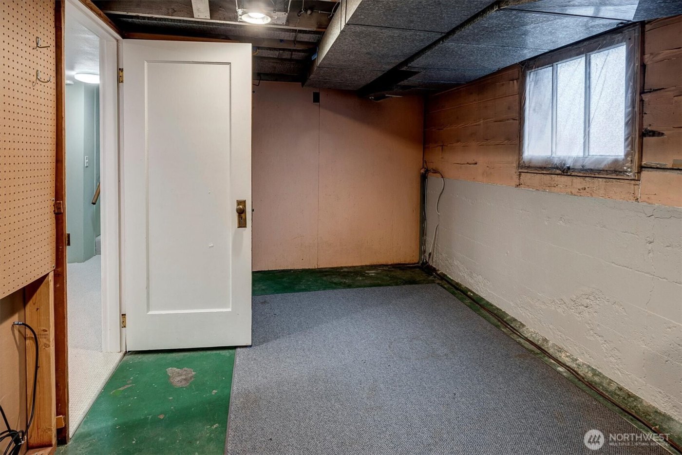 6752 9th Avenue NW, Seattle, WA 98117